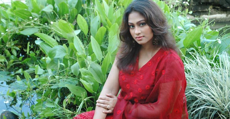 অবশেষে মামলা করতে যাচ্ছেন নায়িকা পপি