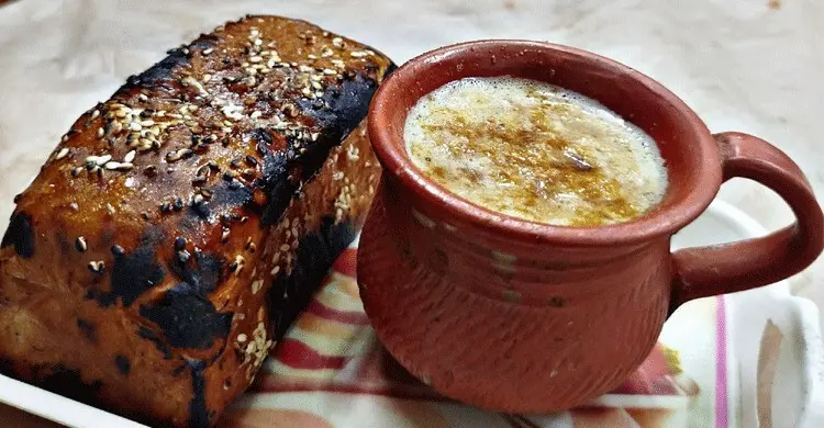 মালাই চা ও পোড়া রুটি বাড়িতে বানাবেন যেভাবে