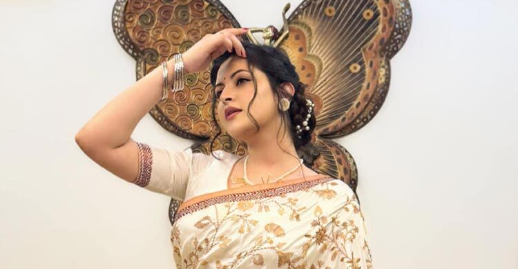 ফিটনেস ধরে রাখার গোপন রহস্য ফাঁস করলেন পরীমনি