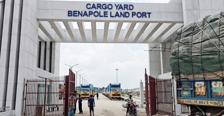 বেনাপোল বন্দরে বাড়লো মাশুল, ব্যবসায়ীদের ক্ষোভ