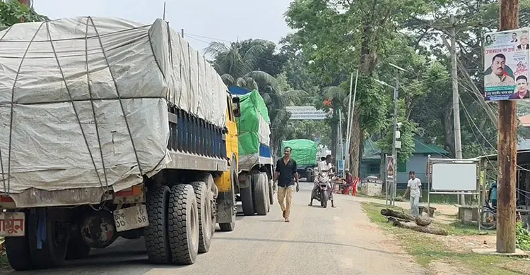 রপ্তানিতে ভারত সরকারের নিষেধাজ্ঞা প্রত্যাহার চান ব্যবসায়ীরা
