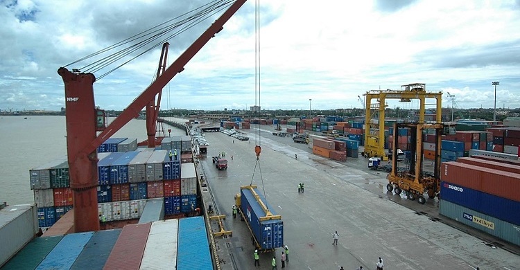 লাভের বন্দরে বর্ধিত মাশুল নিয়ে প্রশ্ন, বোঝা ভোক্তার কাঁধে