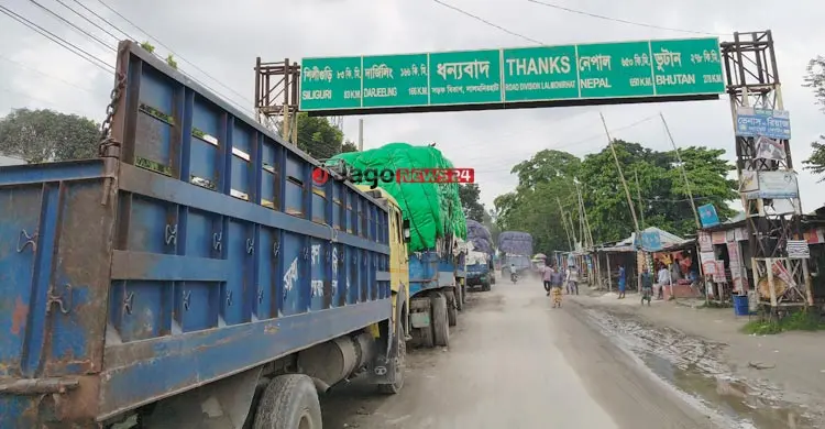 বুড়িমারী বন্দর থেকে মুখ ফেরাচ্ছেন পাথর ব্যবসায়ীরা