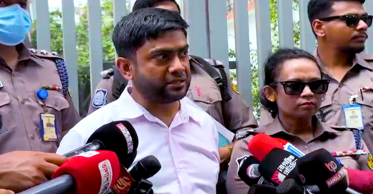 ফুটপাতে আবার ফিরলে কঠোর ব্যবস্থার হুঁশিয়ারি ম্যাজিস্ট্রেটের