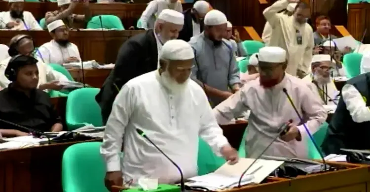 সংসদে বিরোধী দলের ওয়াকআউট!