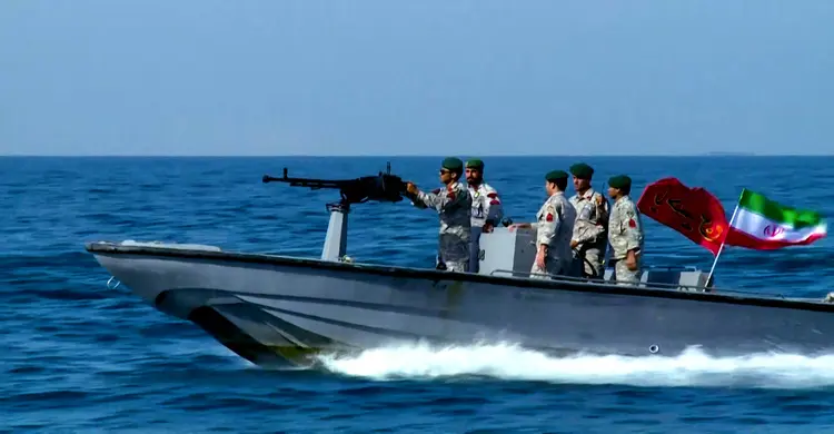 ইরানের সবচেয়ে ভয়ংকর অস্ত্র ‘হরমুজ প্রণালি’, কিন্তু কেন?