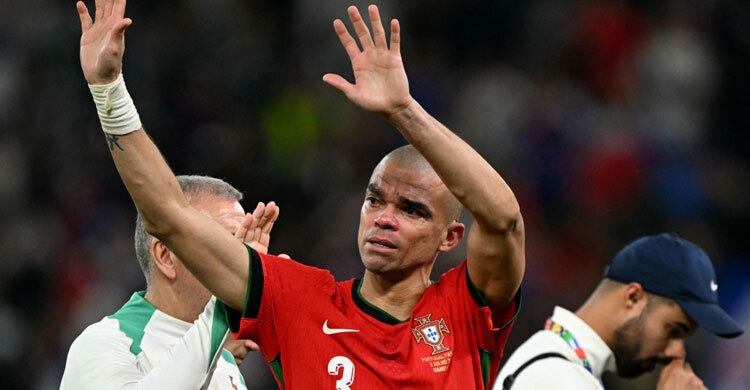 Portugal defender Pepe, 41, announces retirement