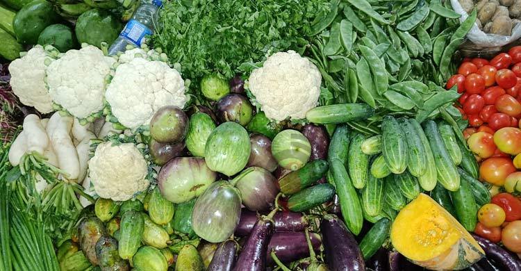 সপ্তাহের ব্যবধানে নিত্যপণ্যের দামে বড় পরিবর্তন নেই