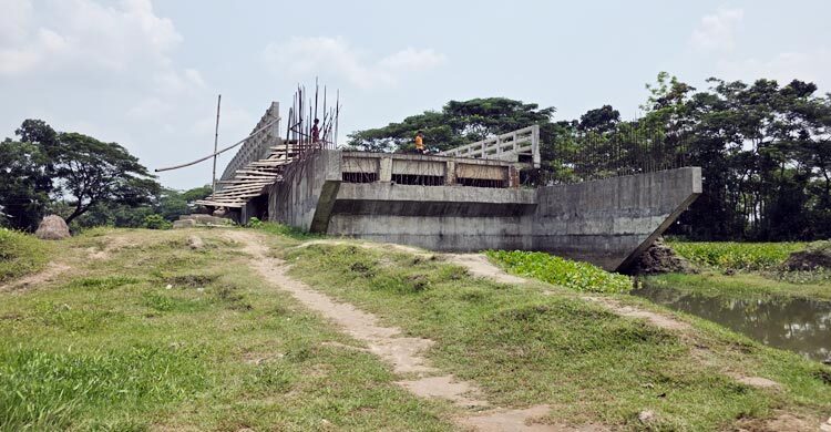 স্বপ্ন পূরণ হয়েও যেন হলো না ১০ হাজার মানুষের