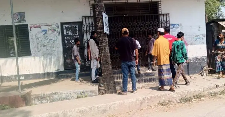 ১৮ মাস পর আ&rsquo;লীগ কার্যালয় উদ্বোধন, কয়েক ঘণ্টার মধ্যেই ছাত্রদলের ভাঙচুর