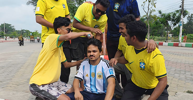 ব্রাজিলের জয়, মাথা ন্যাড়া করে কথা রাখলেন আর্জেন্টিনা সমর্থক