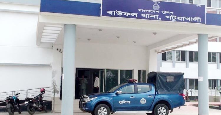 সিনিয়র-জুনিয়র দ্বন্দ্বে কলেজছাত্রকে কুপিয়ে হত্যা