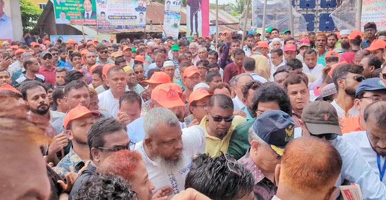 স্লোগানে মুখর পটুয়াখালী, নেতাকর্মীদের ঢল