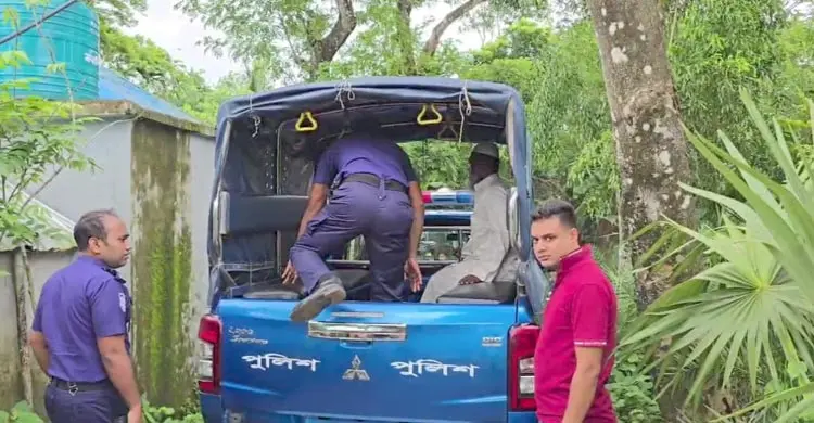 ছাত্রকে বলাৎকারের অভিযোগে মাদরাসা শিক্ষক আটক