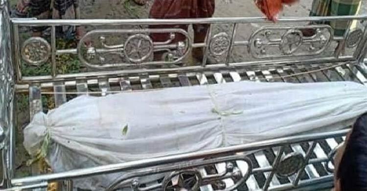 ছেলের মরদেহ দেখার পরপরই মৃত্যুর কোলে ঢলে পড়লেন মা