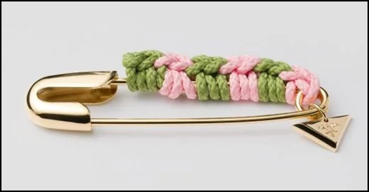 ৯৫ হাজার টাকার সেফটিপিন! প্রাদার ফ্যাশনে নতুন চমক