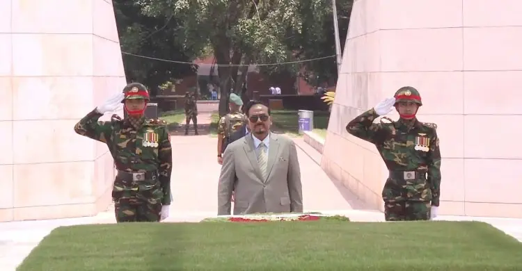 জিয়াউর রহমান ও খালেদা জিয়ার কবরে ভারপ্রাপ্ত রাষ্ট্রপতির শ্রদ্ধা