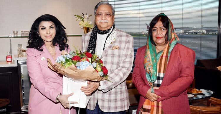 President reaches London from UAE for health check-up