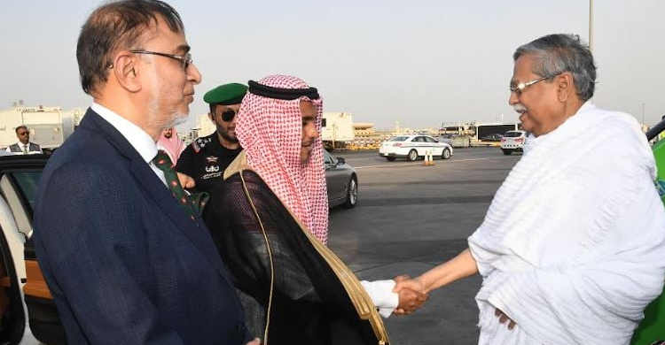 President arrives in Saudi Arabia to perform Hajj