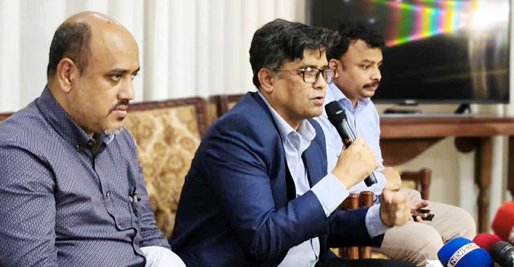 আগামী নির্বাচনে শুধু প্রকৃত মিডিয়া দায়িত্ব পালনের সুযোগ পাবে