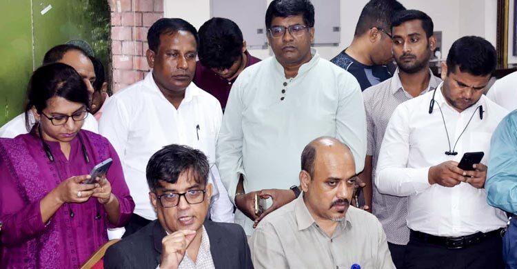 শ্রম সংস্কার কমিশনের সুপারিশ বাস্তবায়নে আইনের সংশোধন প্রয়োজন