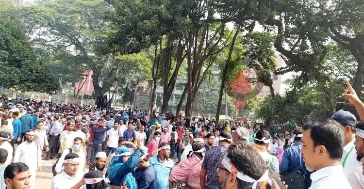 প্রাথমিক শিক্ষকদের কর্মবিরতি শুরু, ফের বন্ধ ক্লাস