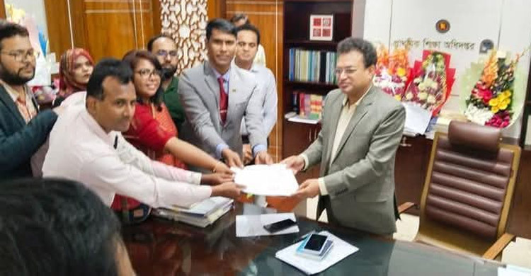 বদলি-শোকজ প্রত্যাহারে ডিজিকে অনুরোধ প্রাথমিক শিক্ষকদের