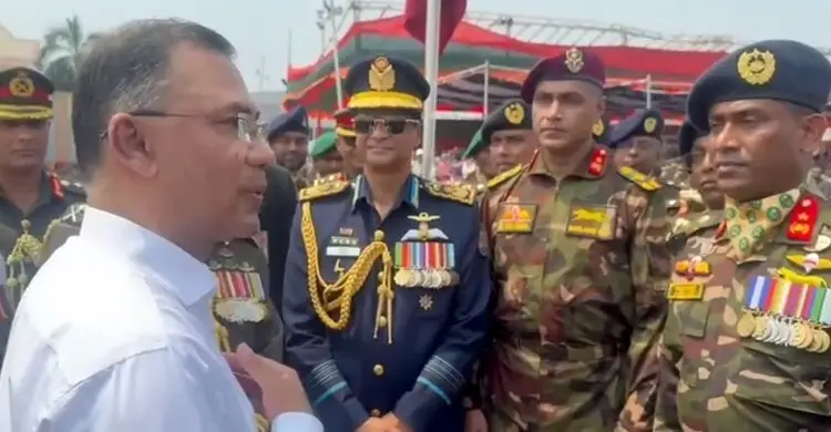 সশস্ত্র বাহিনীকে আরও শক্তিশালী করতে চাই: প্রধানমন্ত্রী