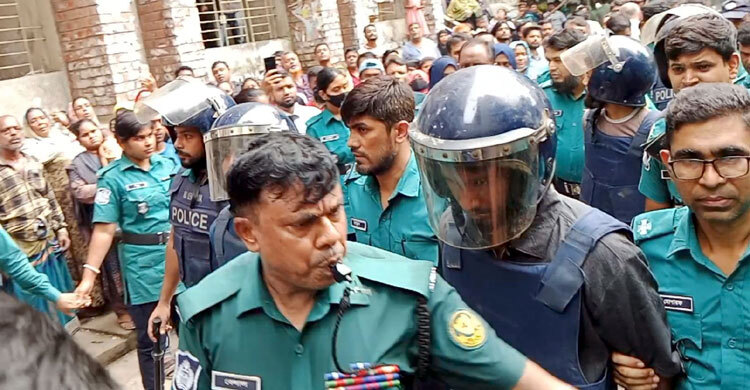 সচিবালয়ে ভাঙচুর ও হত্যাচেষ্টা মামলায় কারাগারে ৪