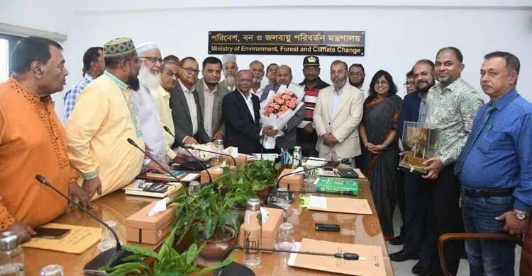 ইটভাটায় কোনোভাবেই কাঠ পোড়ানো যাবে না: পরিবেশমন্ত্রী