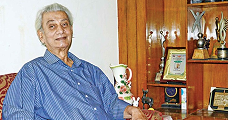 অভিনয়ে আসার আগে কী করতেন প্রবীর মিত্র