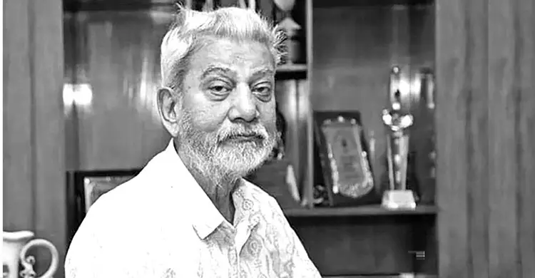 অভিনয়ে আসার আগে কী করতেন প্রবীর মিত্র