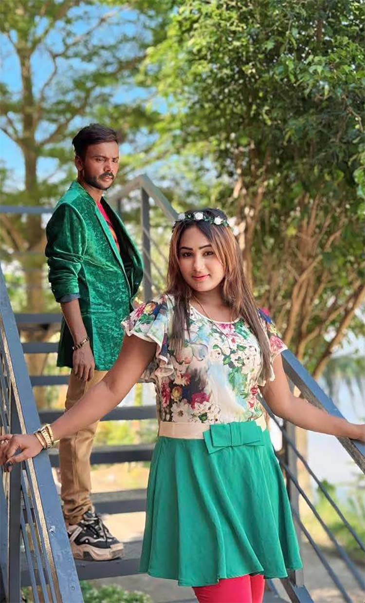 রিয়া মনিকে আজ তালাক দিয়ে দুধ দিয়ে গোসল করবো: হিরো আলম