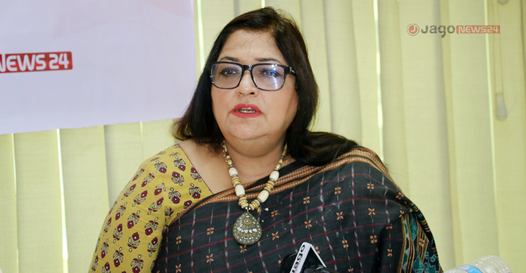 ডেঙ্গু নিয়ন্ত্রণে দায় চাপানো নয়, প্রয়োজন সমন্বিত উদ্যোগ