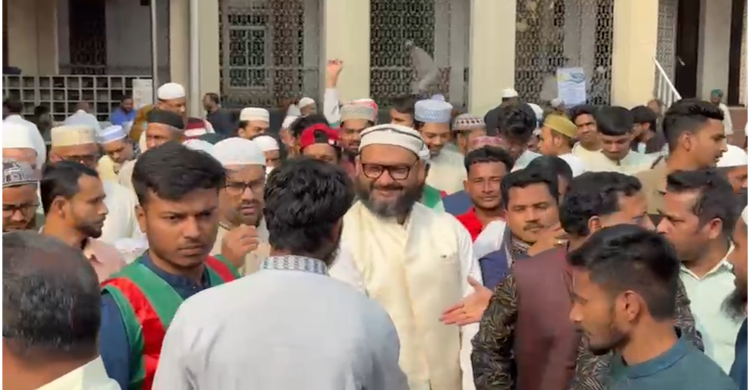 ঢাকা ১৪ আসনে নির্বাচনী প্রচারণায় ১০ দলীয় ঐক্যের প্রার্থী ব্যারিষ্টার আরমান