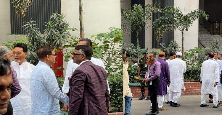 প্রধানমন্ত্রীর সঙ্গে সাক্ষাৎ করতে সচিবালয়ে নবনিযুক্ত চিফ হুইপ ও হুইপবৃন্দ