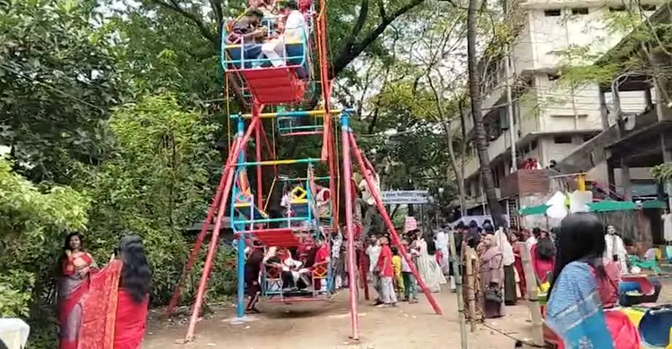 বাংলা নববর্ষে বৈশাখী মেলায় মাতলো পুরান ঢাকা