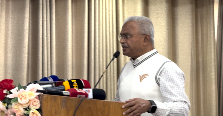 আনিস আলমগীর, অভিনেত্রী শাওনসহ চারজনের বিরুদ্ধে থানায় অভিযোগ