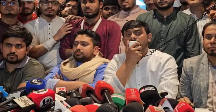 তারেক রহমানের কাছে মির্জা আব্বাসের বহিষ্কারের দাবি