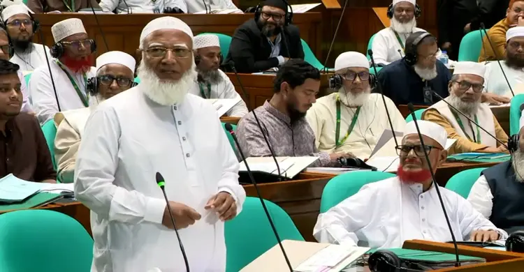 মিথ্যাকে সত্য হিসেবে চমৎকারভাবে পরিবেশন করতে পারেন স্বরাষ্ট্রমন্ত্রী: জামায়াত আমির