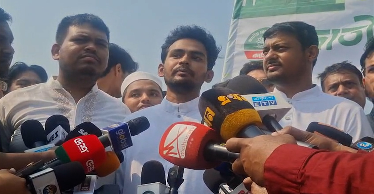 গণভোটের ৭০ শতাংশ মানুষ মাঠে নামতে একটুও দ্বিধাবোধ করবে না: আসিফ মাহমুদ