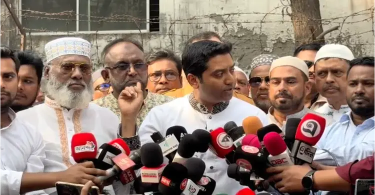 নানক চত্বরের নাম পরিবর্তন করে শহীদ ফারহান ফাইয়াজ স্মরণী উদ্বোধন করলেন ববি হাজ্জাজ