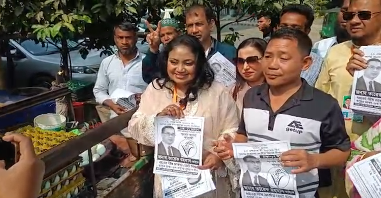 তারেক রহমানের পক্ষে ঢাকা ১৭ এ গণসংযোগে বেবী নাজনীন