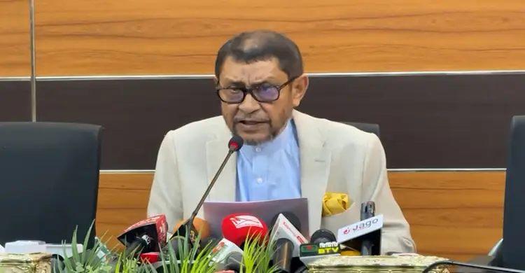 ডিউটি ফাঁকি দিয়ে ব্যক্তিগত রোগী দেখায় চিকিৎসকের লাইসেন্স স্থগিত