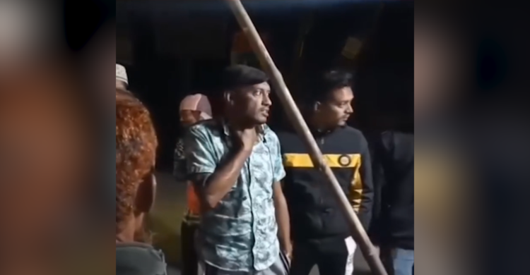 বরিশালে প্রাইভেট কারে আ.লীগ নেতার মহড়া, এলাকায় আতঙ্ক