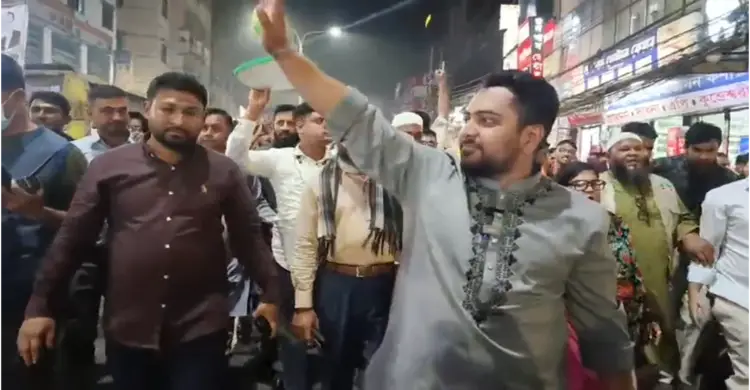 মিছিল নিয়ে ১১ আসনের মানুষের কাছে ছুটছেন নাহিদ ইসলাম