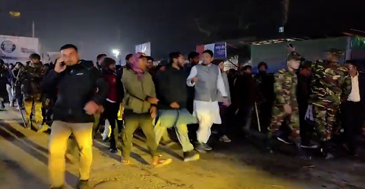 নীলফামারীর জলঢাকায় আধিপত্য বিস্তারকে কেন্দ্র করে জামায়াত ও বিএনপির চরম উত্তেজনা