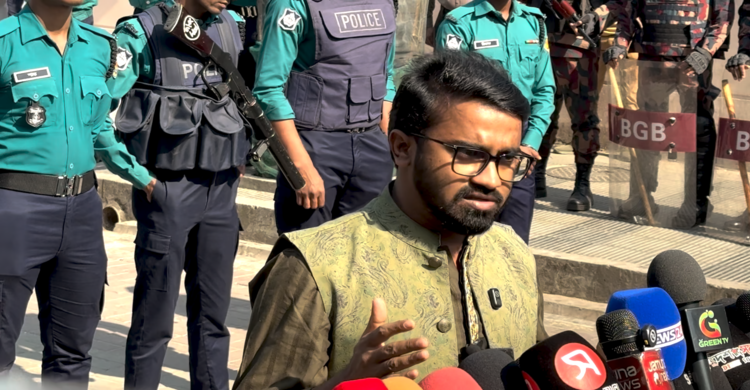 ওসমান হাদির অবস্থা ক্রিটিক্যাল’: রাশেদ খাঁন