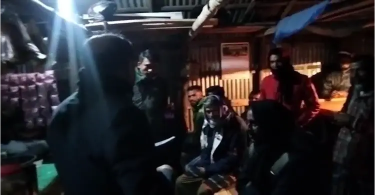 মোংলায় 'না' ভোটের পক্ষে বিএনপি নেতা মান্নানের প্রচারণা