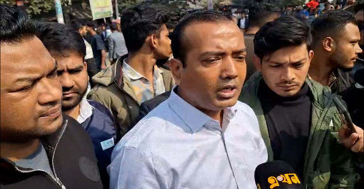 আমাদের হেয় প্রতিপন্ন করতে একটি বিশেষ ছাত্রসংগঠন কাজ করছে: রাকিব